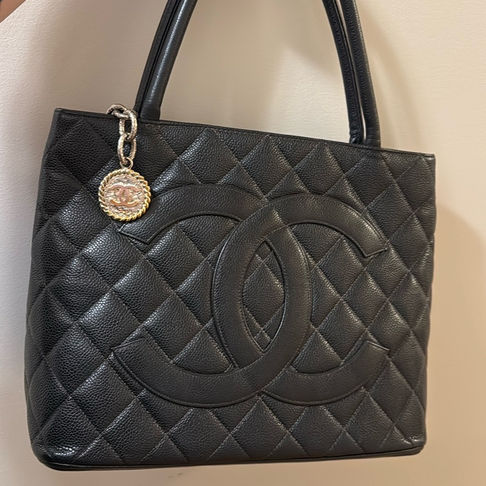 CHANEL Black Quilted Caviar Leather CC Tote with Gold-Tone Charm - Picture 1 of 16